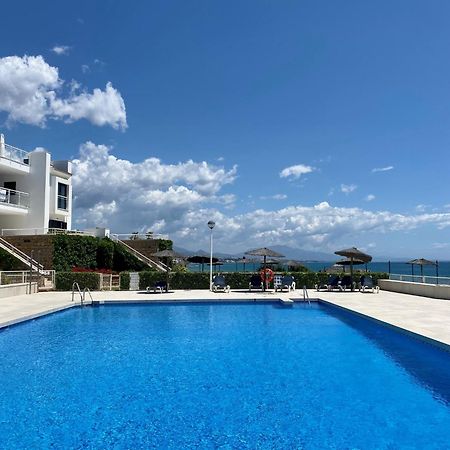 Sunshine Beach Front Complex, Wifi, Modern Casares Extérieur photo