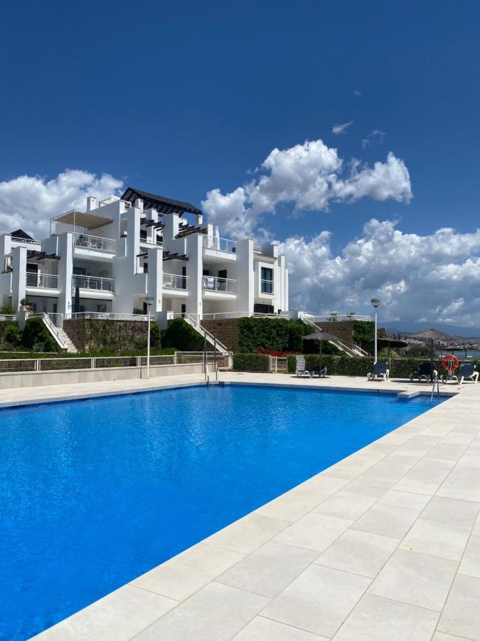 Sunshine Beach Front Complex, Wifi, Modern Casares Extérieur photo