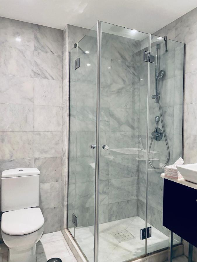 Sunshine Beach Front Complex, Wifi, Modern Casares Extérieur photo